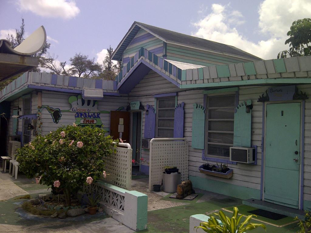 Arawak Inn Nassau Exterior foto
