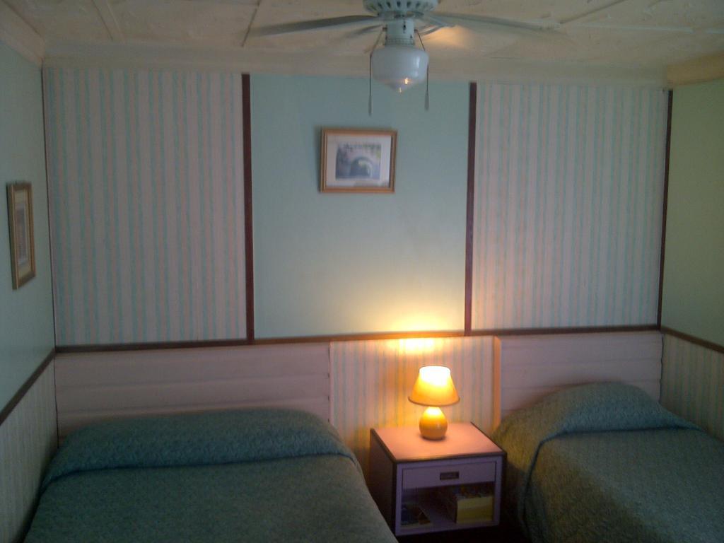 Arawak Inn Nassau Quarto foto